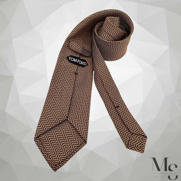 TOM FORD Brown Geometric Luxury Silk Tie Made In Italy W: 3.5" EX COND - Picture 1 of 6